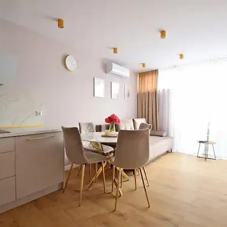 Danube Dreams Self Check-in Apartment *